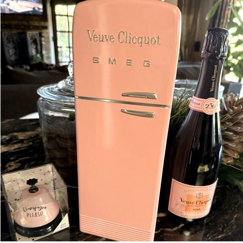 Official limited edition collab SMEG x VEUVE pink fridge ice box cooler fridge